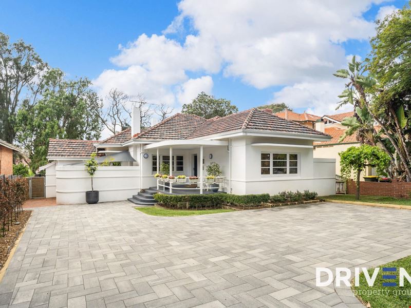 30 Dumbarton Crescent, Menora WA 6050