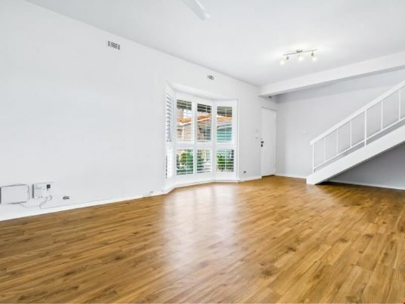 4/21 Lockhart St, Como WA 6152