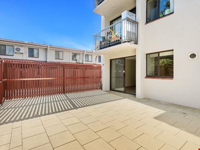 17/33 Farina Drive, Yokine WA 6060