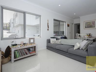 3/144 Holbeck Street, Doubleview WA 6018