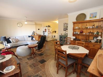 4/12 Thatcher, Waroona WA 6215