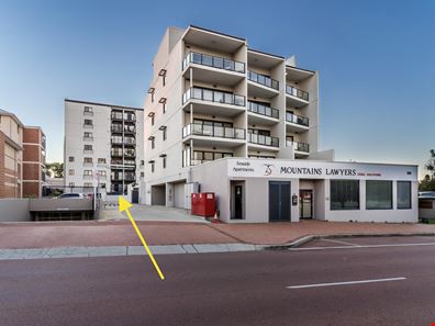 2/59 Rockingham Beach Rd, Rockingham WA 6168