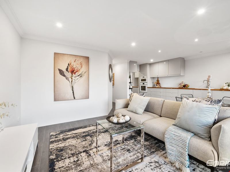 19/11 Boyd Crescent, Hamilton Hill WA 6163