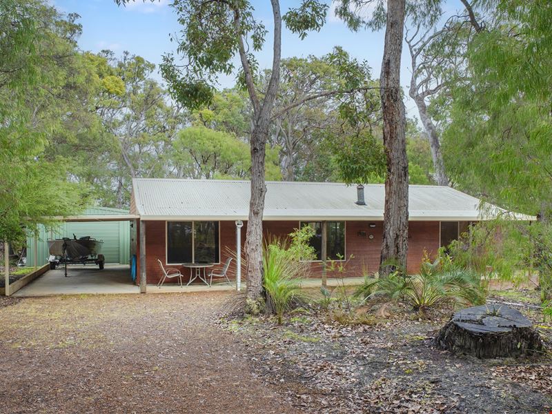 21 Flora Grove, Molloy Island WA 6290