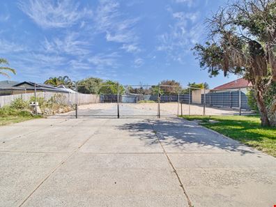 14 Regan Street, Rockingham WA 6168