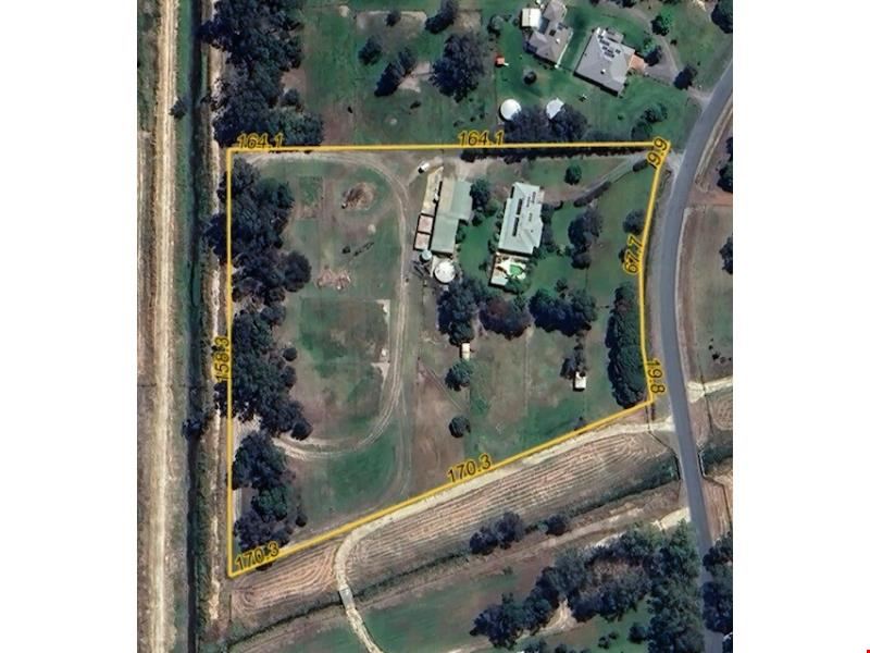 49 Bournbrook Ave, Cardup WA 6122