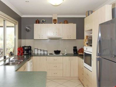 49 Bournbrook Ave, Cardup WA 6122