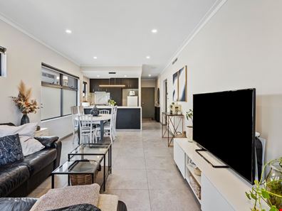 2/17 Methuen Way, Duncraig WA 6023