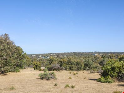 Carnarvon Castle Drive, Eagle Bay WA 6281
