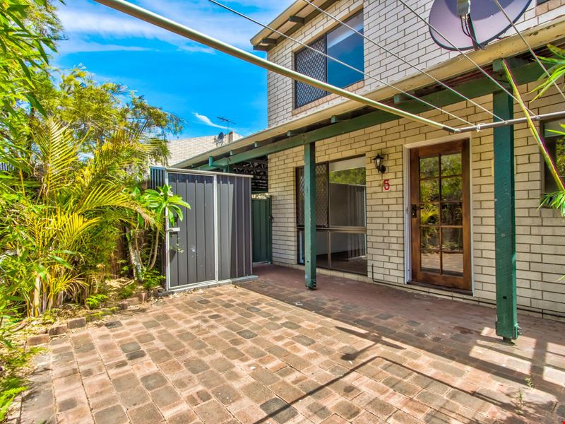 15/13 Merope Close, Rockingham WA 6168