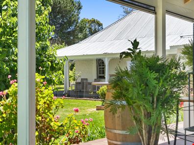 26 Barracks Drive, Reinscourt WA 6280