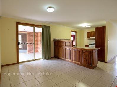 27 Adelaide Street, West Beach WA 6450