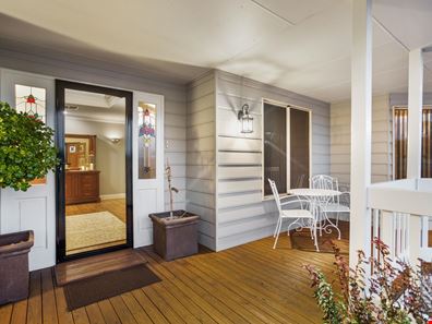 3 Serena Grove, Mount Nasura WA 6112