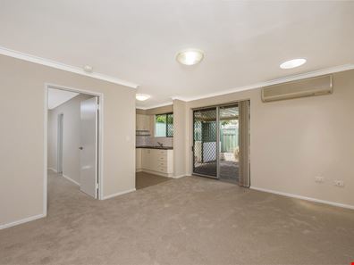 26/10 Houtmans Street, Shelley WA 6148