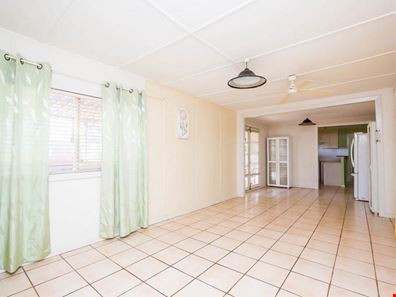 42 Redbank Road, Redbank WA 6721