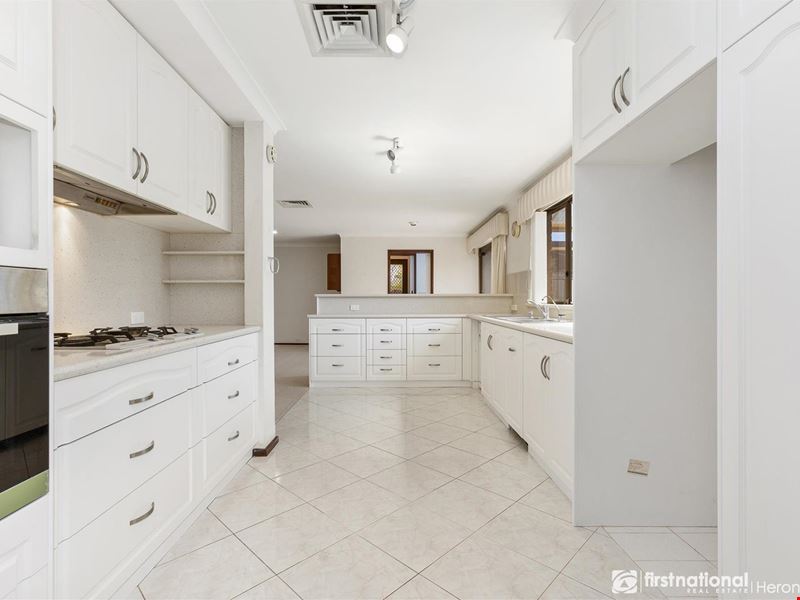 8 McWhae Place, Bull Creek WA 6149
