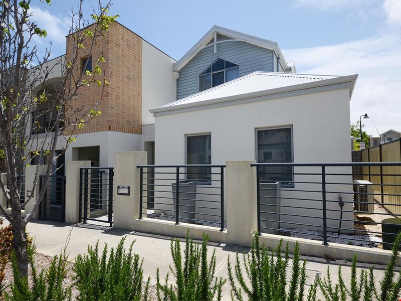 6 Eveleigh Boulevard, Clarkson WA 6030