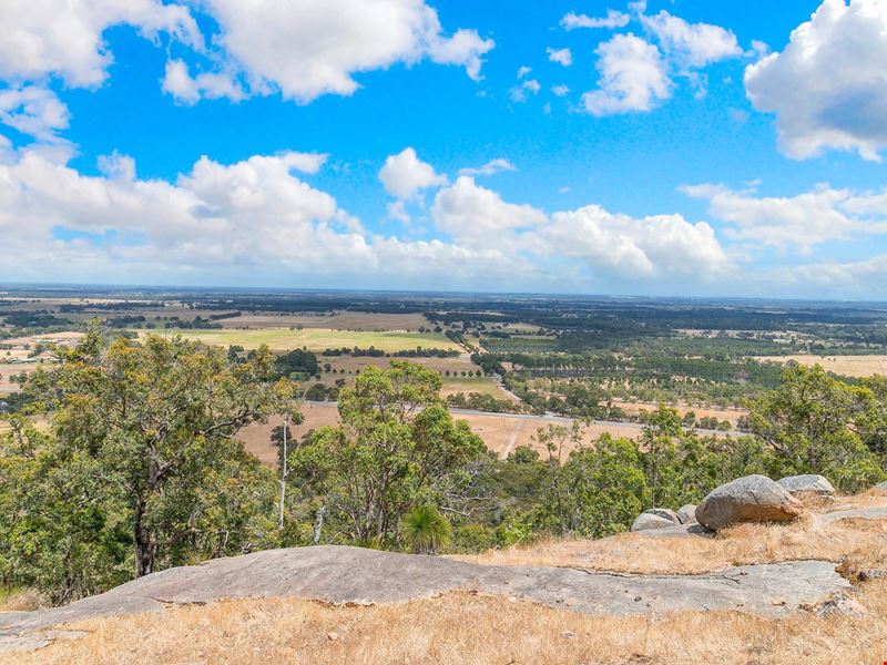 142 Kingsbury Drive, Keysbrook WA 6126