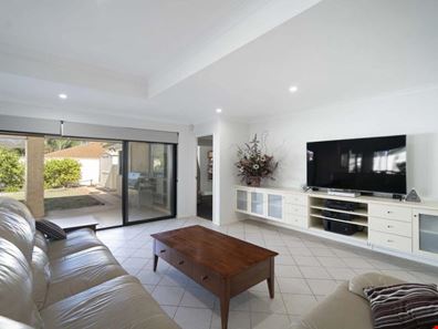 5 Gwynne Corner, Jane Brook WA 6056