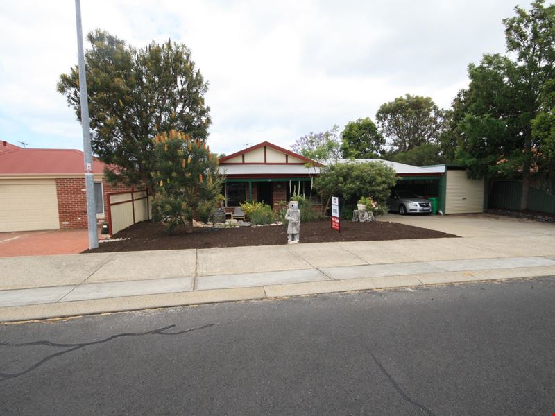 78 Somerville Drive, College Grove WA 6230