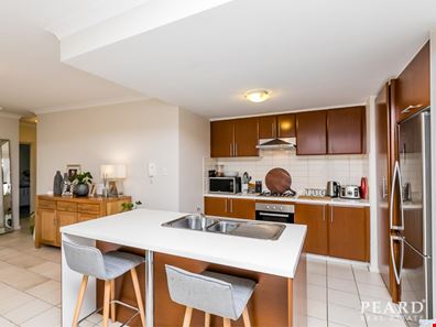 35/5 Eastleigh Loop, Currambine WA 6028