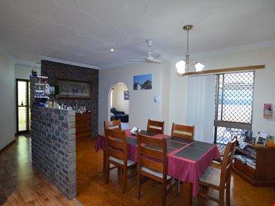 4 Willesee Street, Carnarvon WA 6701