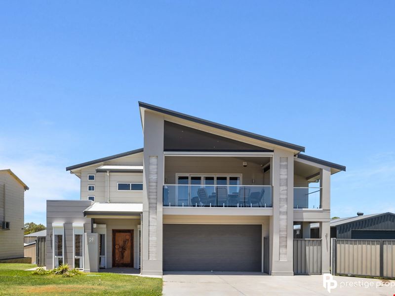 39 Robertson Road, Ledge Point WA 6043