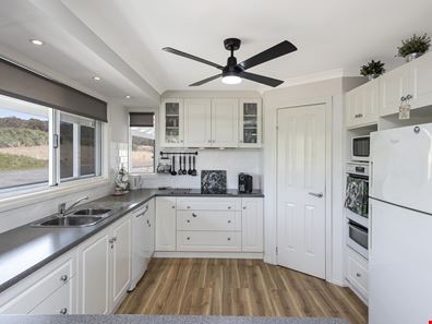 5 Wowra Drive, Lennard Brook WA 6503