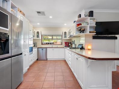 38 Ward Street, Lamington WA 6430