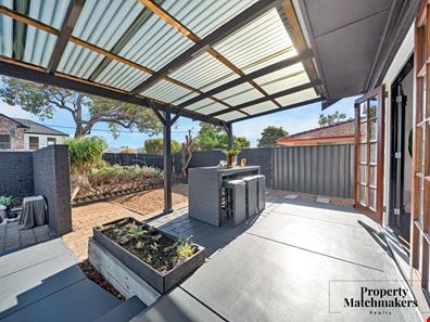 1/6 Valentine  Avenue, Dianella WA 6059