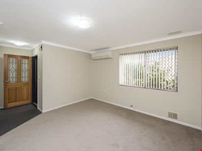 21/10 Houtmans Street, Shelley WA 6148