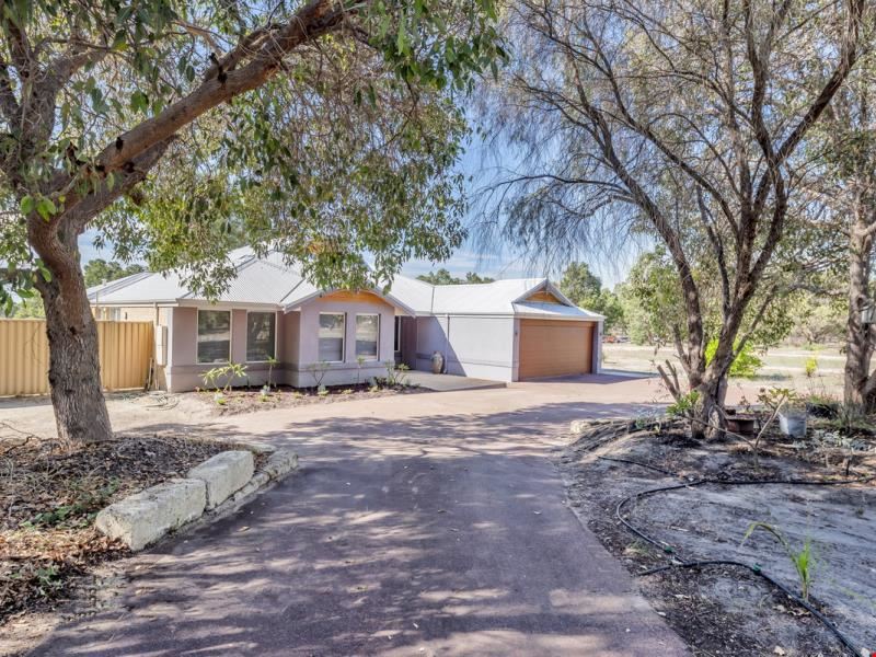745 Southern Estuary Road, Lake Clifton WA 6215