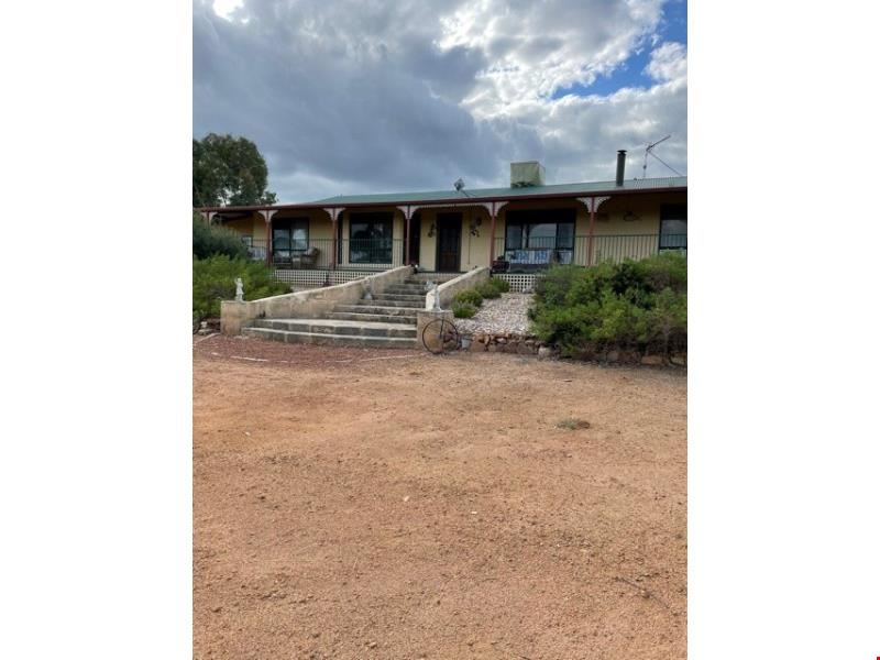 27 PRUNSTER ROAD, York