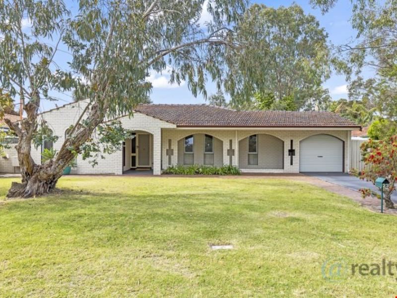 23 Lochee Way, Bull Creek WA 6149