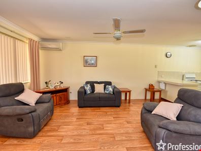 17/2 Edmonds Cove, Safety Bay WA 6169