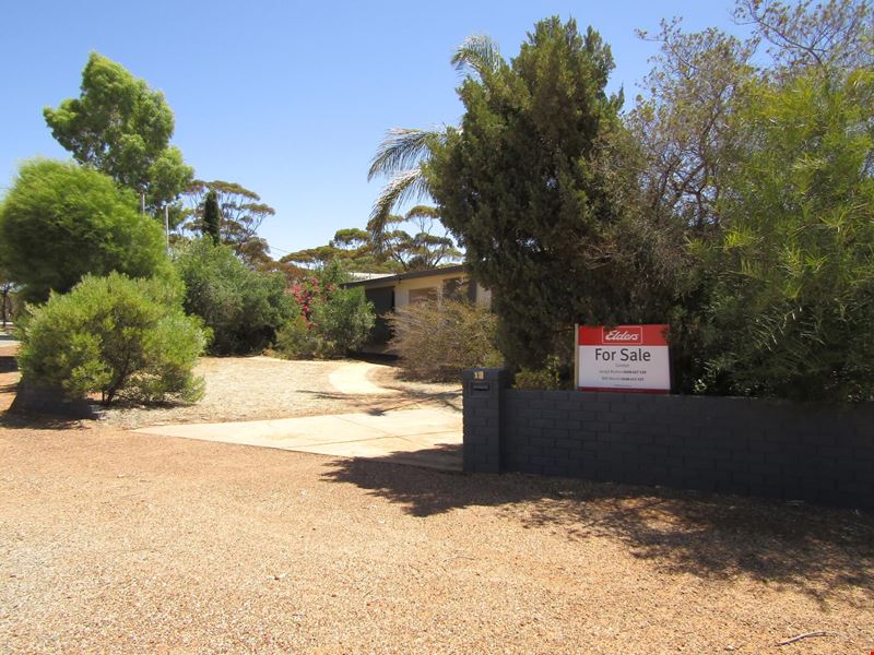12 Omega Street, Southern Cross WA 6426