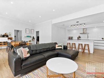 31 Learmonth Road, Bushmead WA 6055