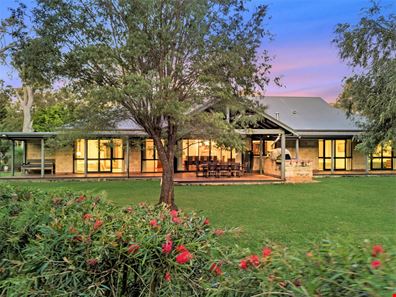 84 Sonning Loop, Yallingup WA 6282