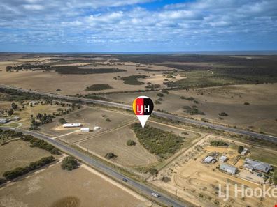 2 Sandalwood Road, Gabbadah WA 6041