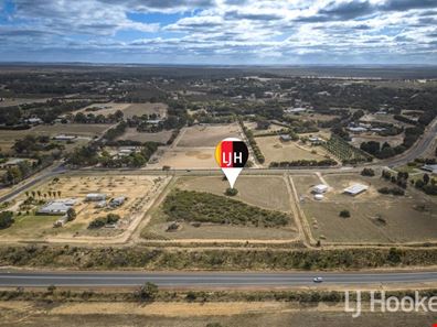 2 Sandalwood Road, Gabbadah WA 6041