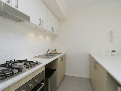 11/182 Hammond Road, Success WA 6164