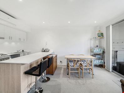 16/2 Coojong Link, Success WA 6164