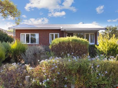 6 Brownell Crescent, Medina WA 6167