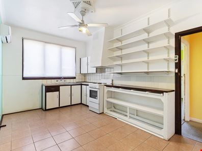 6 Brownell Crescent, Medina WA 6167