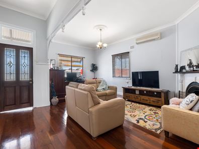 10 Gairdner Street, Northam WA 6401
