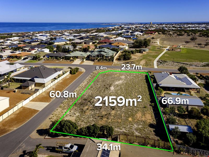 1 Shearwater Close, Wandina WA 6530
