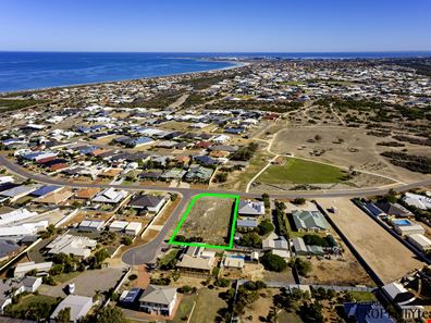 1 Shearwater Close, Wandina WA 6530