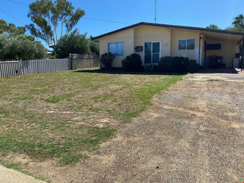 16 Wannyne St, Mandurah