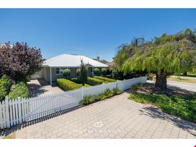 73 Lamond Street, Alfred Cove WA 6154