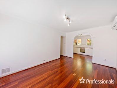 2/67 Tendring Way, Girrawheen WA 6064